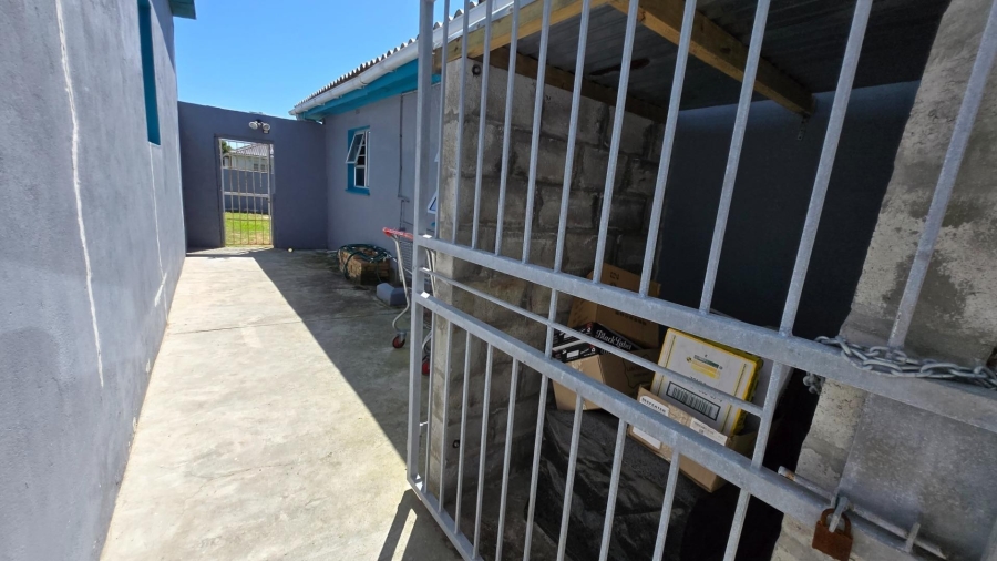 3 Bedroom Property for Sale in Gansbaai Central Western Cape